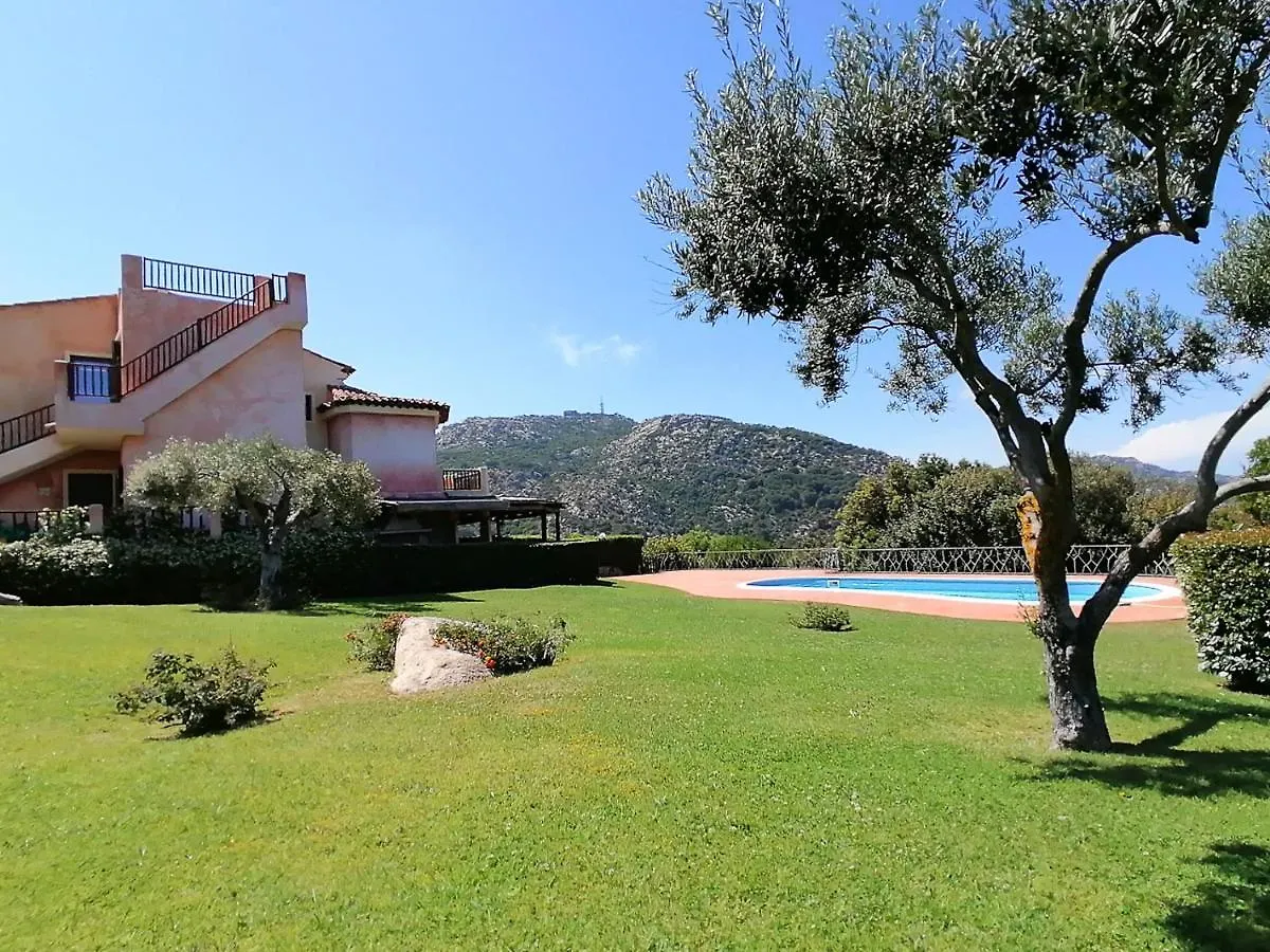 La Residenza Del Golf Villa Porto Cervo 0*,
